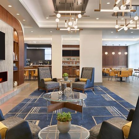 Courtyard By Marriott Kitchener Hotel ภายนอก รูปภาพ