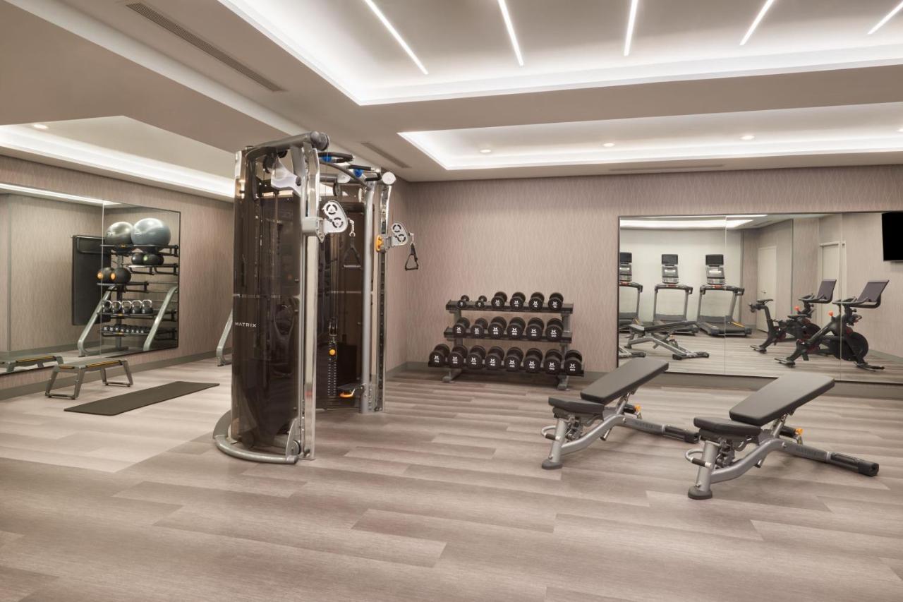 Courtyard By Marriott Kitchener Hotel ภายนอก รูปภาพ