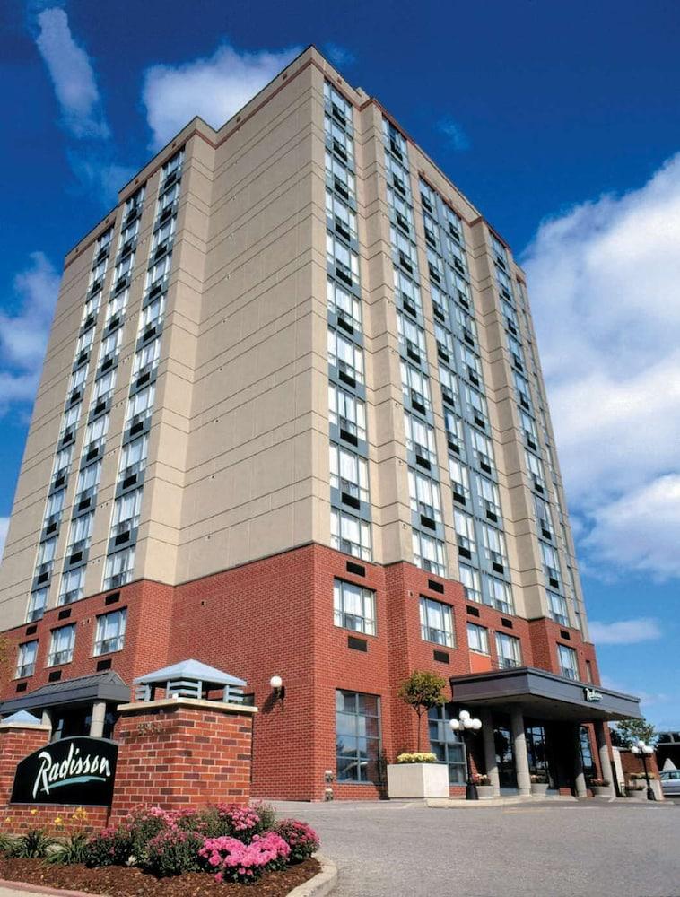 Courtyard By Marriott Kitchener Hotel ภายนอก รูปภาพ