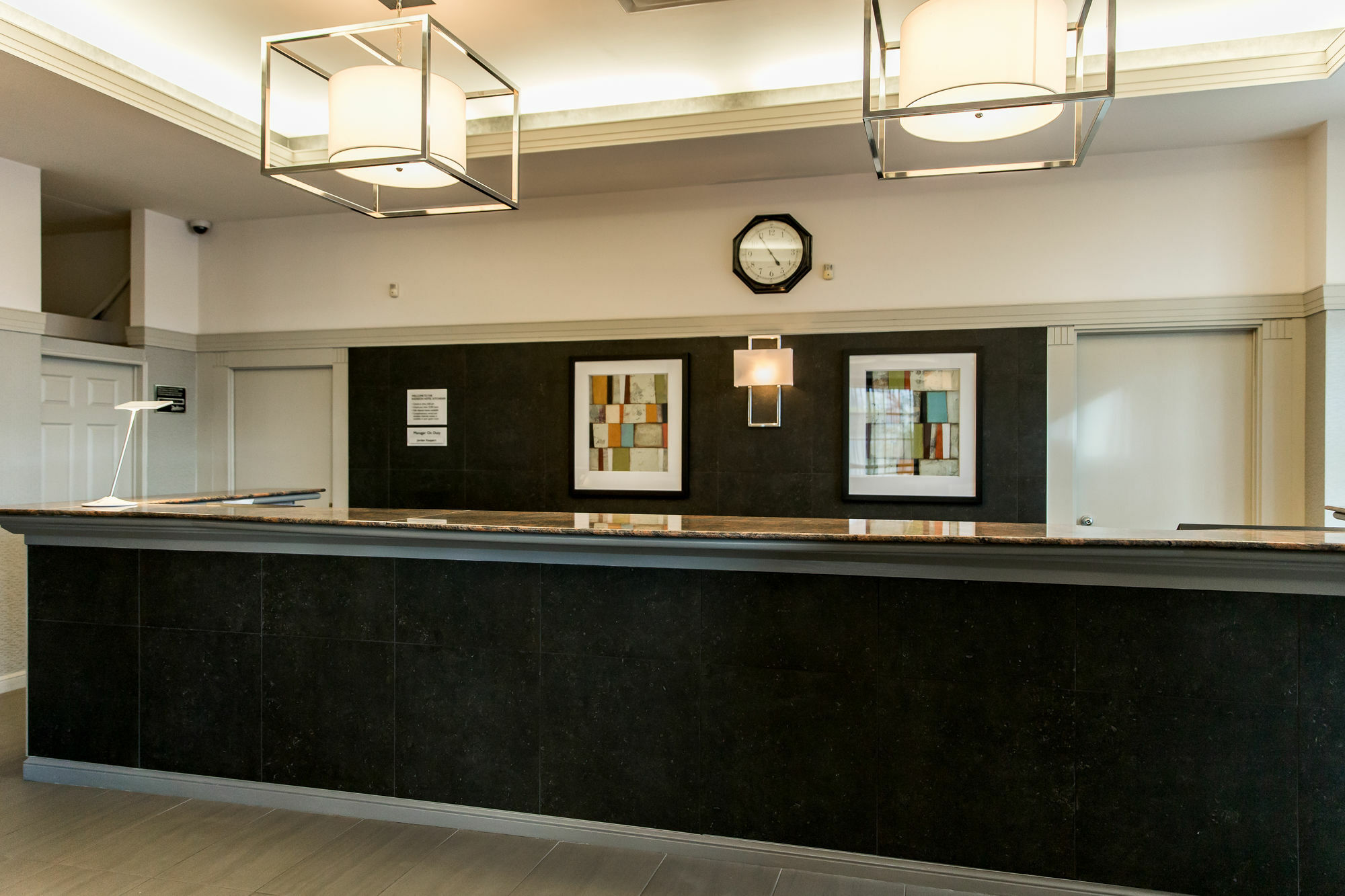 Courtyard By Marriott Kitchener Hotel ภายนอก รูปภาพ